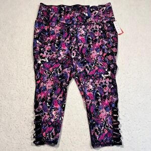 LIVI Activewear Womens Capri Leggings Abstract Floral Print Lattice Cutout 18/20